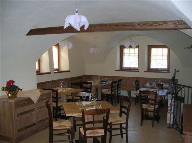 Locanda Borgo Chiese Castel Condino Exterior photo