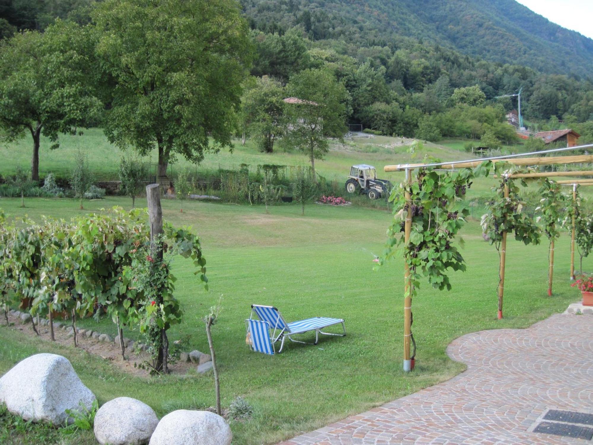 Locanda Borgo Chiese Hotel Condino Exterior photo